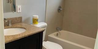 918 Northwest 24th Avenue Gallery 6