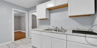 13924 Roselawn Street Gallery 5