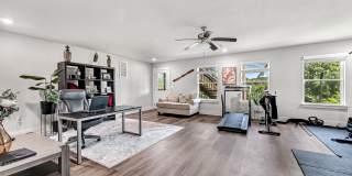 Modern 3-Bedroom Bella Vista Home with Bonus Room and Tiered Deck Gallery 25
