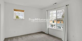 Spacious Bull Mountain 4 Bedroom Home - Huge Yard! Gallery 17