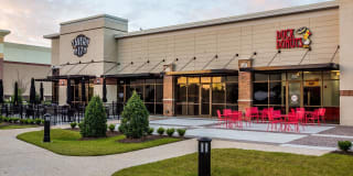 Element Barclay Gallery 23