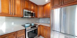 10751 Wilshire Boulevard Gallery 4