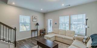 1205 Skylar LN SE Gallery 4