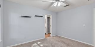 Townhome in Eagle Harbor Gallery 23