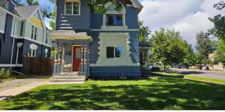 Top Floor Renovated 1 Bed/1 Bath Apartment in Victorian 4-Plex Gallery 1