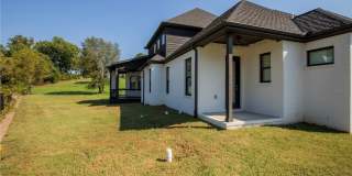 3 S Castle Oaks Court Gallery 37