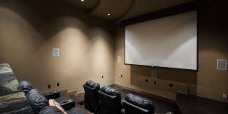 LUXURY LIVING IN THE RIDGES Gallery 28