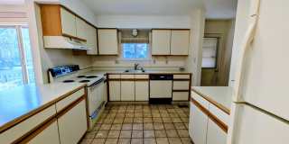 69 Northwest Drive unit: Apt 45 Gallery 1