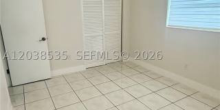 11952 SW 37th Ter Gallery 9