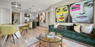 Blume on Central Gallery 21