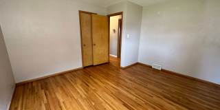 Spacious 4 bedroom  bathroom stand-alone home. Gallery 7