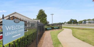 Hunters Pointe Gallery 17