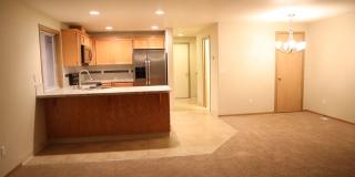 Spacious 2-Story 3-Bedroom Townhome for Lease - 3125 NE 118th Ave. Gallery 12