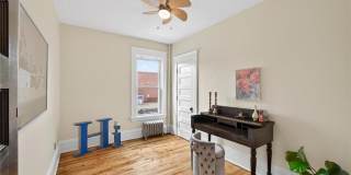 722 Grand Avenue Gallery 28