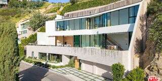 8765 Hollywood Boulevard Gallery 3