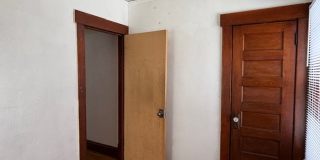 3 BR/1 BA Single-Family Home in St. Paul! Gallery 21