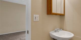 Large 3 Bedroom Apartments PET FRIENDLY! Gallery 46