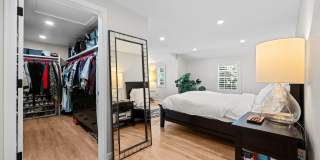 Gorgeous home in Englewood! Gallery 7