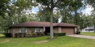 Fresh paint and New Flooring.... DOGWOOD  Close to Barksdale Air Force base.. Gallery 1