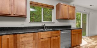 Stunning 3 bed, 2.5 bath home in desirable Bothell neighborhood Gallery 28