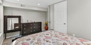 1300 PINSTRIPE Court Gallery 20