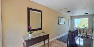 $1,950 - 2 Bed / 1 Bath Fully Furnished Condo in Secure Building in Rockwood/Manito Neighborhood Gallery 26