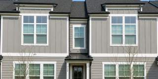 3-Bedroom, 2.5 Bath Townhome for Rent in Mooresville, NC | Attached Garage & Modern Kitchen Gallery 1