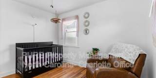 1638 Academy St Gallery 15