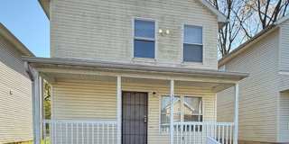 3 Bedrooms with 1 - 1/2 Baths Gallery 1