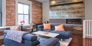 Furnished 2 Bdrm/2 Bath Condo in the Heart of Downtown Ashland! Gallery 5