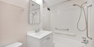 Madison Tower - Senior Housing Gallery 16