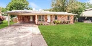 512 Woodland Gallery 1