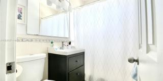 18076 Northeast 19th Avenue Gallery 8