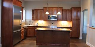 Gorgeous Three Bedroom Home in Windsor Gallery 4