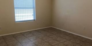 3 Bedroom, 2 Bathroom Home! Schedule a Showing Soon! Gallery 9