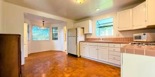 1BD/1BA - Beautifully Updated Willow Glen Home with Mini-Splits, New Bath & Private Patio Gallery 18