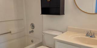Rare 3 bed 2.5 bath Townhome located in Kennesaw Gallery 13