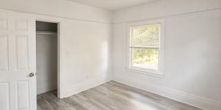 The White House Apts Gallery 16