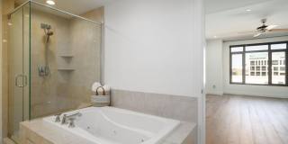 7181 E Camelback Road Gallery 12