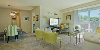 Southgate Apartments and Townhomes Gallery 2