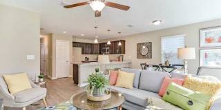 1308 LAKE SHORE Boulevard Gallery 5