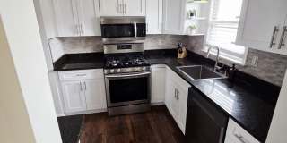 223 Ray Street Gallery 16