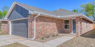 New Construction in Varenna Landing! Storm shelter and lawn care included! Gallery 3