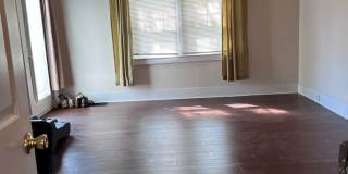 Large home on corner lot in Woodbine, Great Front Porch, Blocks from Coffee Shop, Easy Interstate Access, 2 car garage Gallery 5