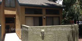 Beautiful Multi-story Townhouse near Tucson Racquet and Swim Club (Prince/Country Club) Beautiful Multi-story Townhouse near Tucson Racquet and Swim Club (Prince/Country Club) Gallery 1