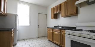 1735 W 79th Street Gallery 8