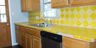 $500 OFF AUGUST 2026 RENT! Walk to Westside Park! Gallery 10