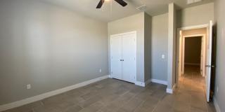 Stunning Southside Home w/ Solar Panels! Gallery 37