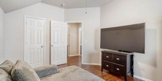 4719 River Rock Gallery 15