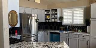 Move in Special- Beautiful Furnished 3 Bedroom/2.5 Bathroom Single Family Home with Flexible Lease terms. Gallery 37